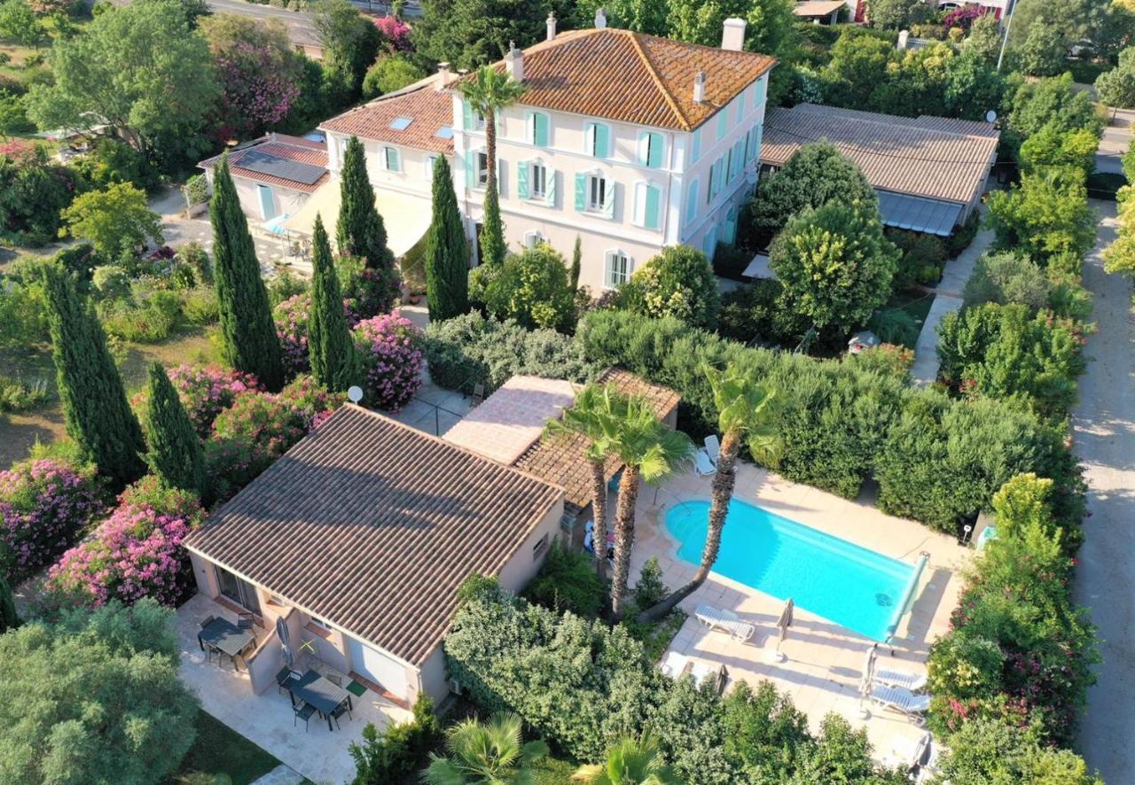 Domaine De L'Aufrene Bed & Breakfast Hyères Екстериор снимка