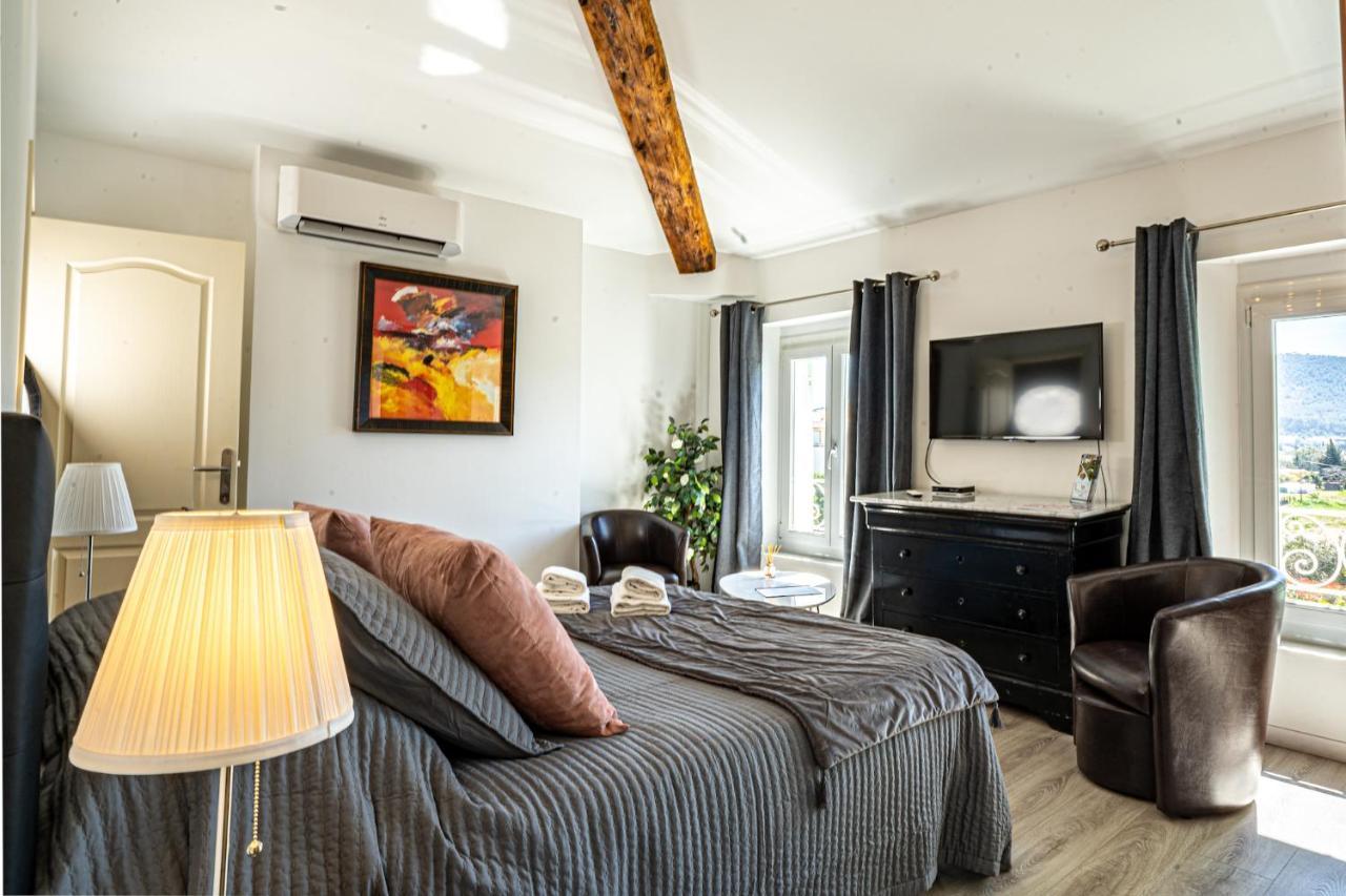 Domaine De L'Aufrene Bed & Breakfast Hyères Екстериор снимка