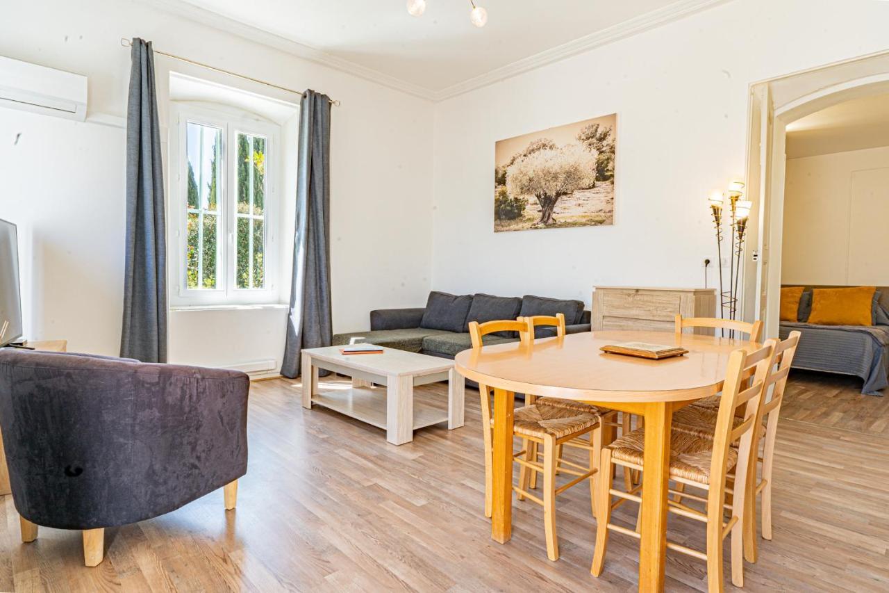 Domaine De L'Aufrene Bed & Breakfast Hyères Екстериор снимка