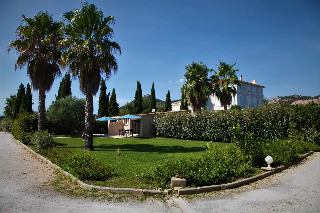 Domaine De L'Aufrene Bed & Breakfast Hyères Екстериор снимка
